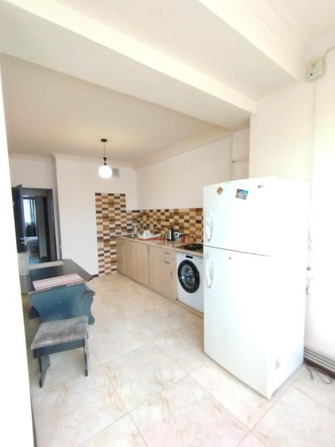 Large Apt Near Republic Square Apartment Yerevan Ngoại thất bức ảnh